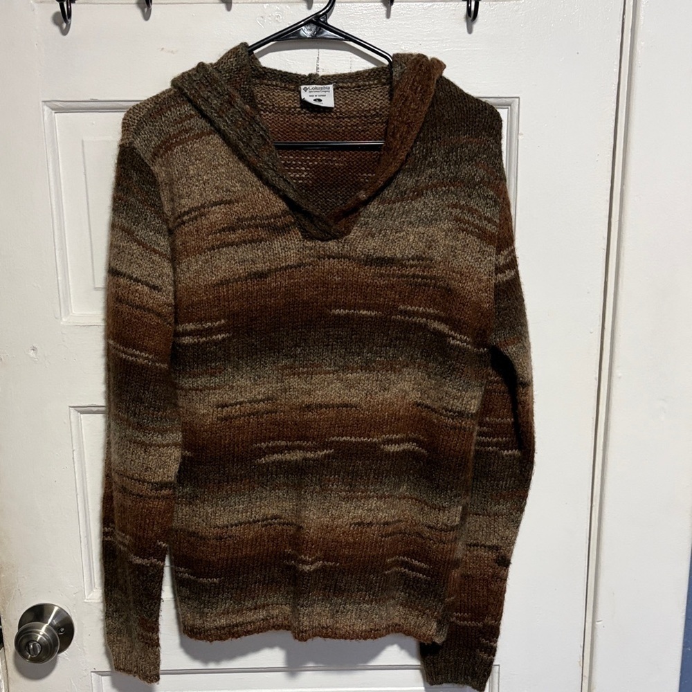 Columbia Women’s Earth-Tone V-Neck Sweater